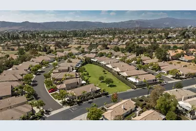 40208 Corte Peralta, Murrieta, CA 92562 - Photo 40