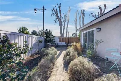8433 E Saratoga, Anaheim, CA 92808 - Photo 30