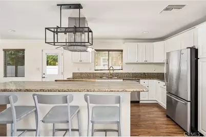 2152 N Greenbrier Road, Long Beach, CA 90815 - Photo 18