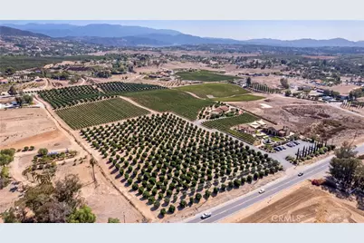 36733 Glenoaks, Temecula, CA 92592 - Photo 2