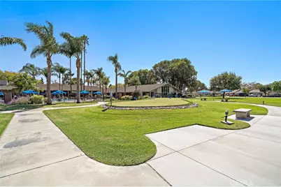8932 Biscayne Court #1320E, Huntington Beach, CA 92646 - Photo 36