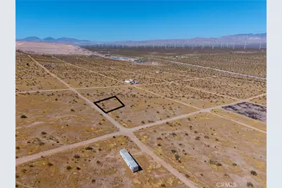 3 Comstock Avenue, Mojave, CA 93501 - Photo 2