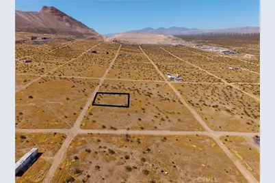 3 Comstock Avenue, Mojave, CA 93501 - Photo 1