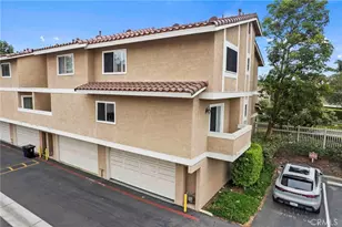 21072 Poolside, Huntington Beach, CA 92648 - Photo 4