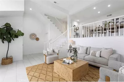 21072 Poolside, Huntington Beach, CA 92648 - Photo 6