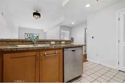 450 J, San Diego, CA 92101 - Photo 18