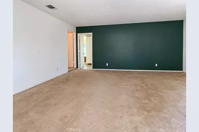 18393 Orange, Hesperia, CA 92345 - Photo 30