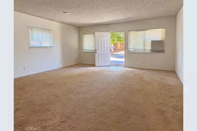 18393 Orange, Hesperia, CA 92345 - Photo 28