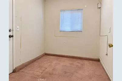 18393 Orange, Hesperia, CA 92345 - Photo 36