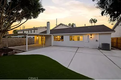 21142 Brookhurst Street, Huntington Beach, CA 92646 - Photo 36
