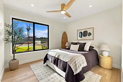 21142 Brookhurst Street, Huntington Beach, CA 92646 - Photo 20