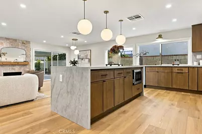21142 Brookhurst Street, Huntington Beach, CA 92646 - Photo 10