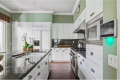 21322 Balerma, Huntington Beach, CA 92648 - Photo 6