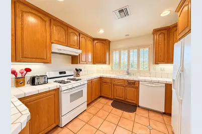 18220 Bowie, Tehachapi, CA 93561 - Photo 8