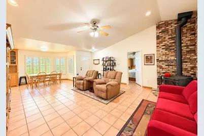 18220 Bowie, Tehachapi, CA 93561 - Photo 6