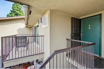 1860 W Glenoaks #L, Anaheim, CA 92801 - Photo 4