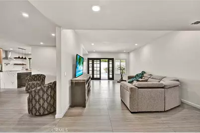 21151 Chubasco Lane, Huntington Beach, CA 92646 - Photo 2
