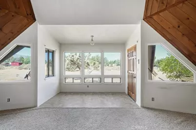 10075 Monte Vista Road, Phelan, CA 92371 - Photo 6