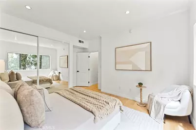 11928 Kiowa #105, Los Angeles, CA 90049 - Photo 18