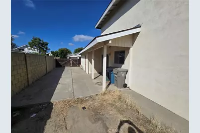 3840 Rose, Seal Beach, CA 90740 - Photo 32
