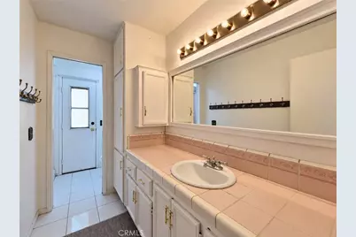 18370 Niagara, Victorville, CA 92395 - Photo 20