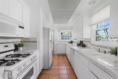 449 M Street, Newport Beach, CA 92661 - Photo 8