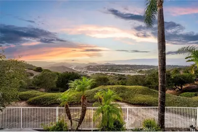 35 Hollyleaf, Aliso Viejo, CA 92656 - Photo 2