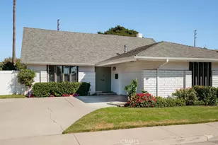 21072 Amberwick, Huntington Beach, CA 92646 - Photo 2