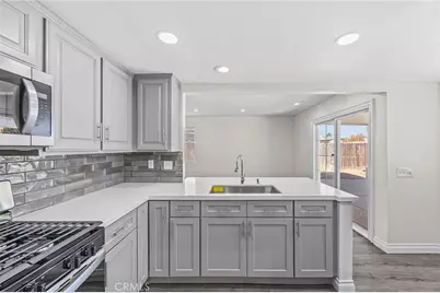 32970 Winnepeg Pl, Lake Elsinore, CA 92530 - Photo 8