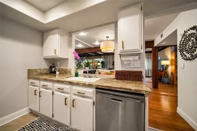 2071 Meadow View, Costa Mesa, CA 92627 - Photo 16