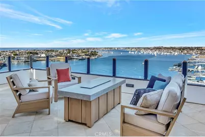 221 Carnation Avenue, Corona del Mar, CA 92625 - Photo 4