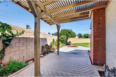 6121 Arrowhead Drive, Huntington Beach, CA 92647 - Photo 30