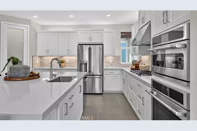 933 Treble, Irvine, CA 92618 - Photo 2