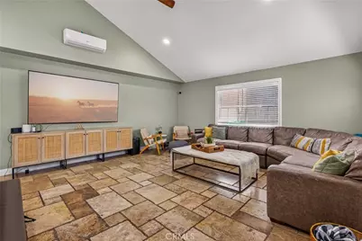 4 Velarde Court, Rancho Santa Margarita, CA 92688 - Photo 2