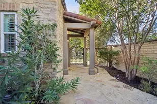 66 Eclipse, Irvine, CA 92620 - Photo 4