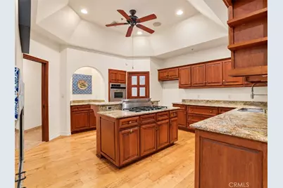 10827 Pacific View Road, Malibu, CA 90265 - Photo 18