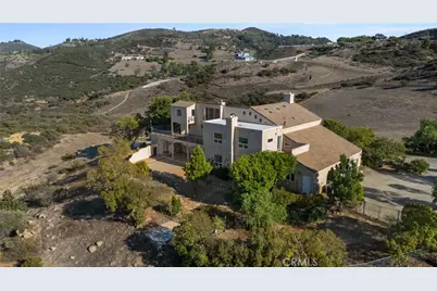 10827 Pacific View Road, Malibu, CA 90265 - Photo 32