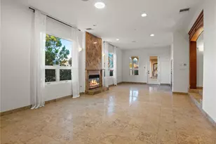 10827 Pacific View Rd, Malibu, CA 90265 - Photo 16