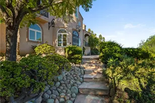 10827 Pacific View Rd, Malibu, CA 90265 - Photo 6