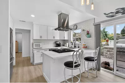 1010 W 19th, Costa Mesa, CA 92627 - Photo 8