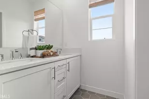 2010 Pyrenes Pl, Santa Paula, CA 93060 - Photo 20