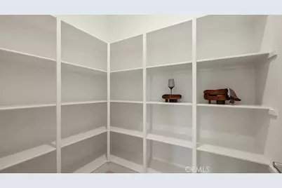 29802 Camino La Cumbre, Valencia, CA 91354 - Photo 4