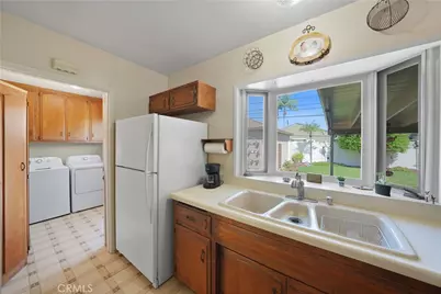 8469 Calendula Drive, Buena Park, CA 90620 - Photo 14