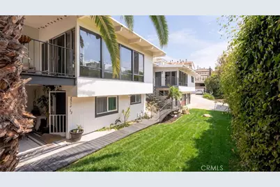 2516 Bayside Dr, Newport Beach, CA 92625 - Photo 2