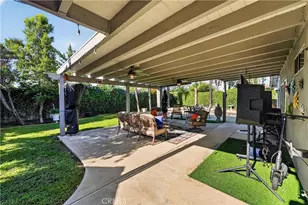 13673 Berkeley Ct, Fontana, CA 92336 - Photo 48