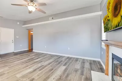 15944 Foxwood, Victorville, CA 92395 - Photo 12