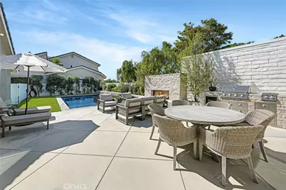 16001 Santa Barbara, Huntington Beach, CA 92649 - Photo 26