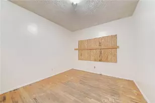 364 W Ofarrell St, San Pedro, CA 90731 - Photo 16