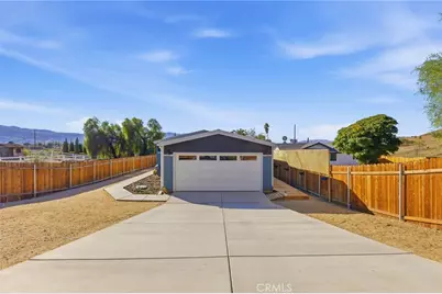 511 Lookout Street, Lake Elsinore, CA 92530 - Photo 2