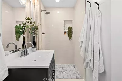 18211 Fairhaven, Santa Ana, CA 92705 - Photo 12